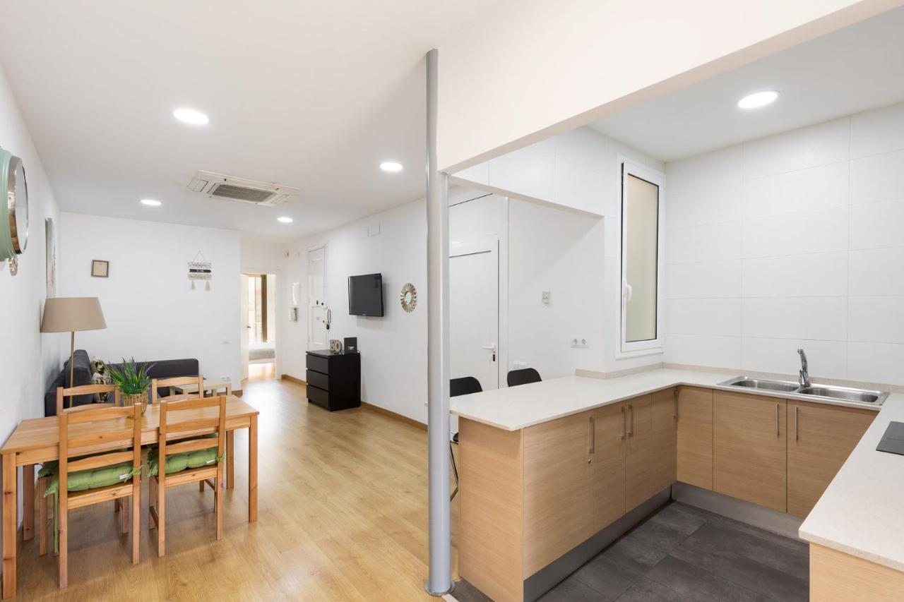 Stay U-Nique Apartments Urgell บาร์เซโลนา ภายนอก รูปภาพ