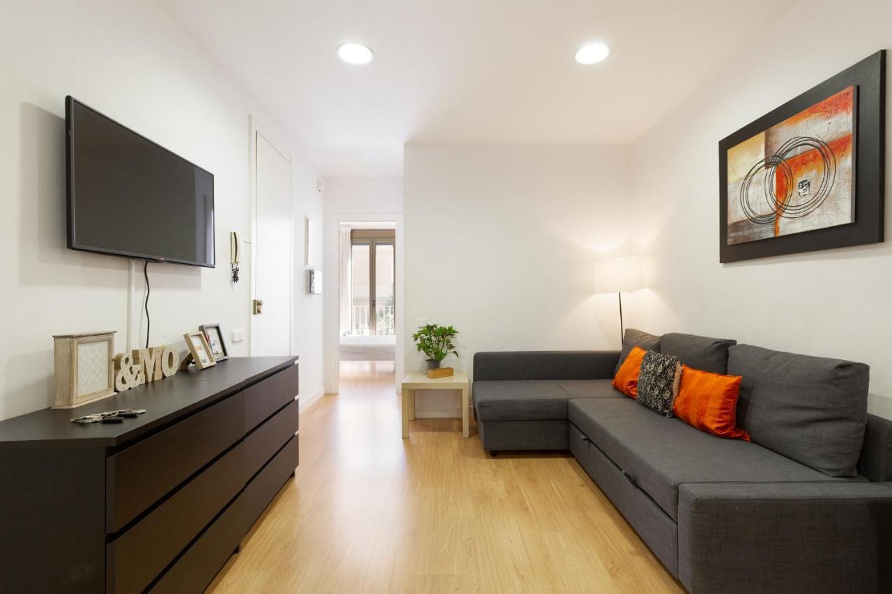 Stay U-Nique Apartments Urgell บาร์เซโลนา ภายนอก รูปภาพ