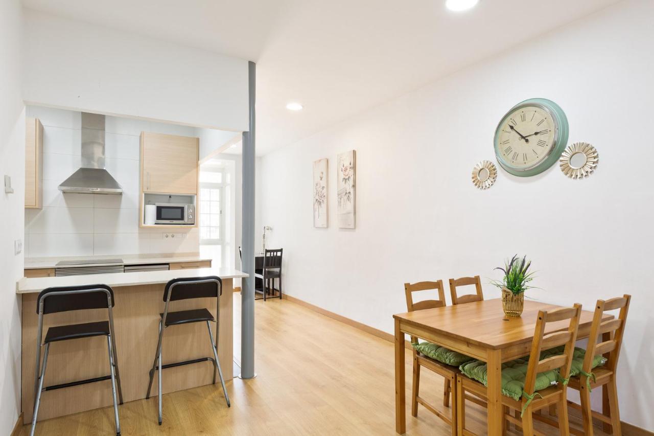 Stay U-Nique Apartments Urgell บาร์เซโลนา ภายนอก รูปภาพ