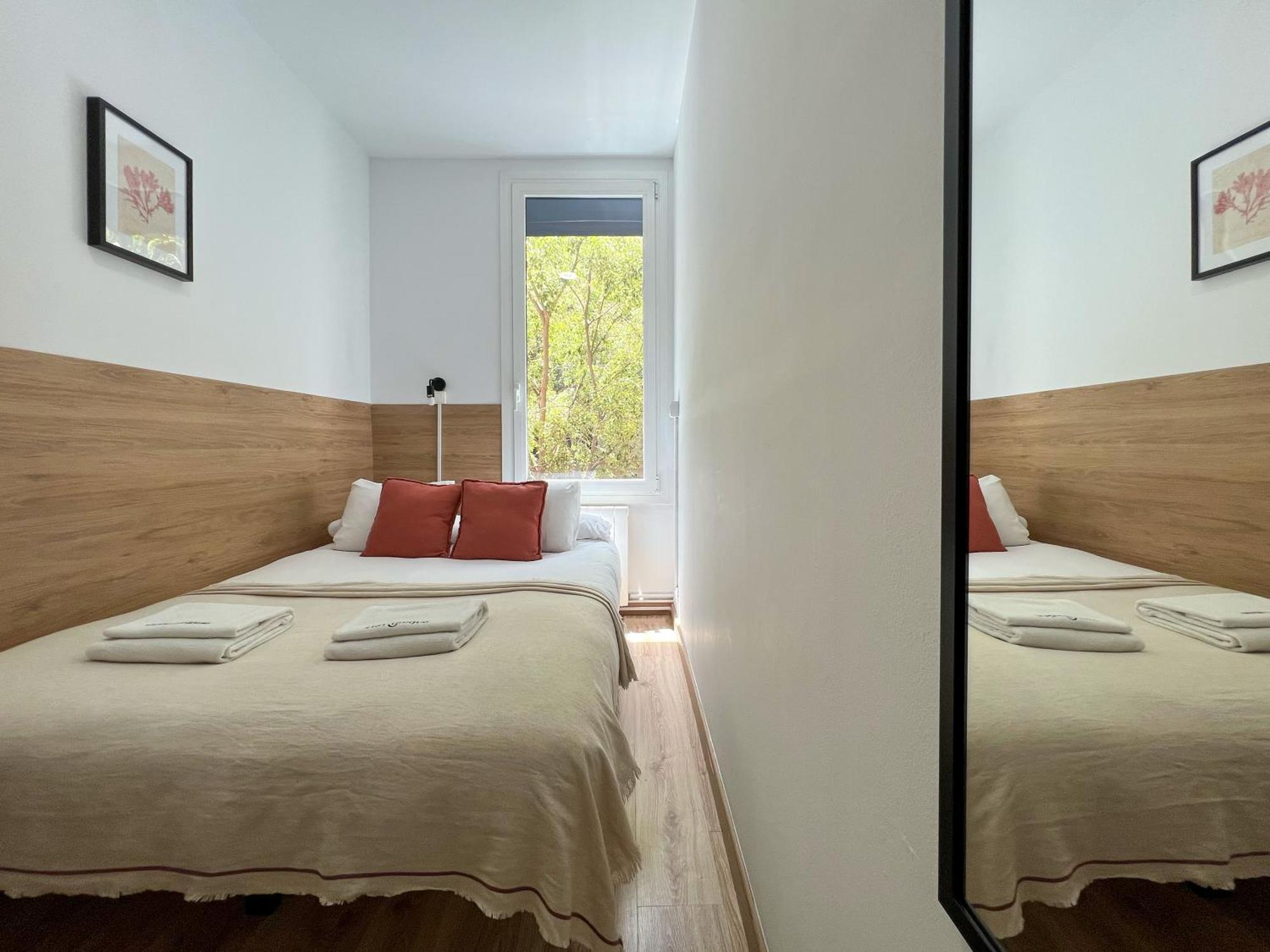 Stay U-Nique Apartments Urgell บาร์เซโลนา ภายนอก รูปภาพ